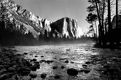 Yosemite.valleygatesHZ
